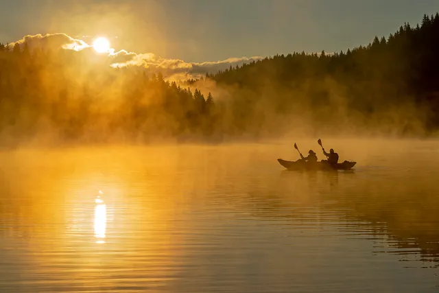"Smoke On The Water, Fire In The Sky" by [Yuliyan Ivanov](https://www.flickr.com/photos/bgsf/)

[Source](https://www.flickr.com/photos/bgsf/54865613140/in/album-72157665452300979)