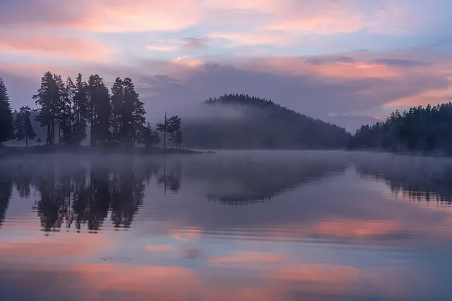 "Before the sunrise" by [Yuliyan Ivanov](https://www.flickr.com/photos/bgsf/)

[Source](https://www.flickr.com/photos/bgsf/53222328362/in/album-72157661906545298)